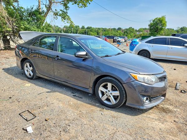 2012 TOYOTA CAMRY