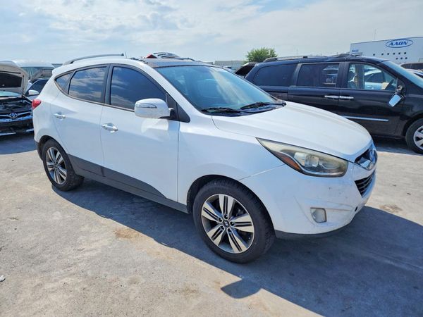 2014 HYUNDAI TUCSON GLS (Middle Level) — Passenger 3/4