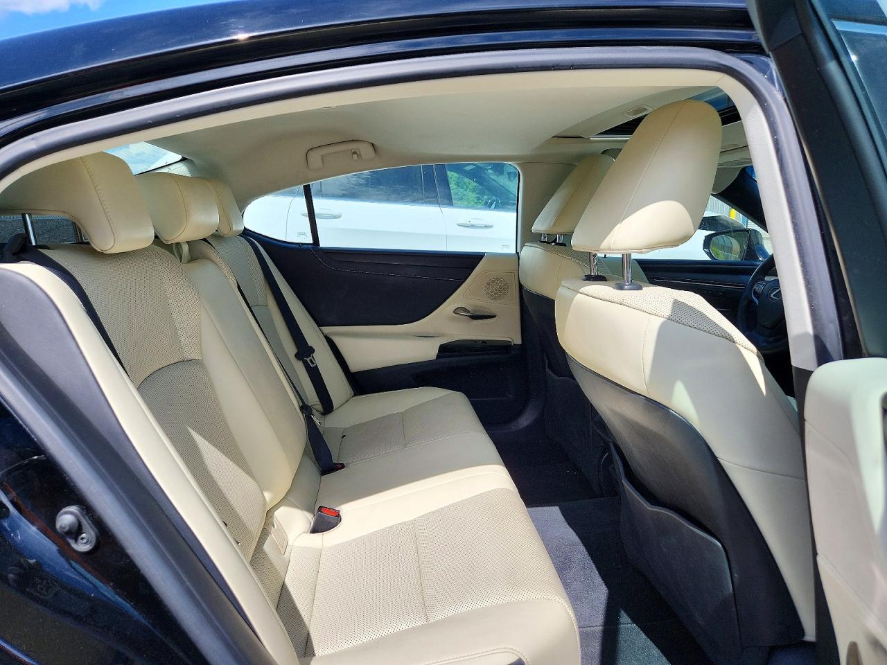 2022 LEXUS ES 250 250 Premium