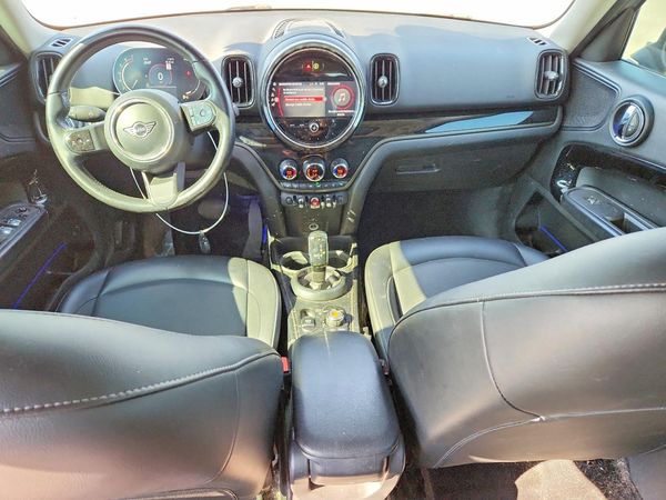 2022 MINI COOPER