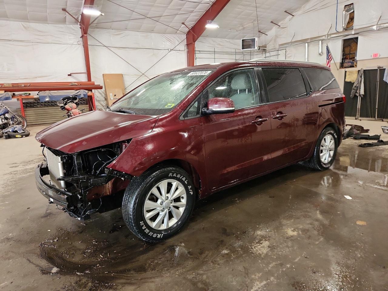 2016 KIA SEDONA