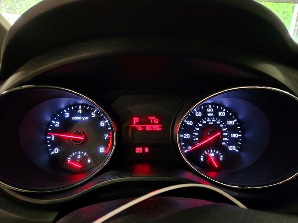 2016 KIA SEDONA