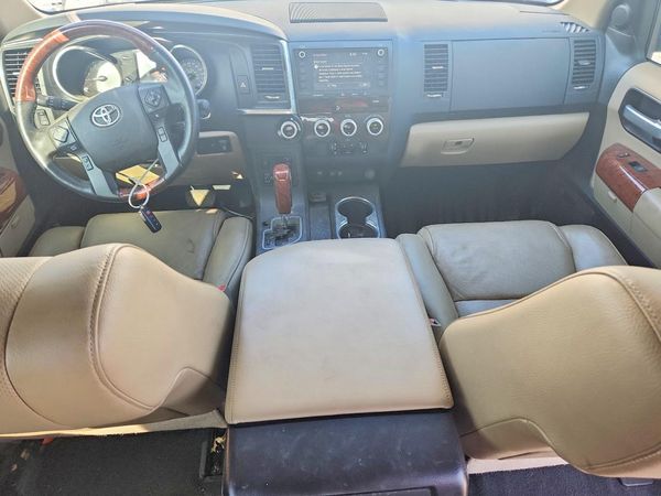 2020 TOYOTA SEQUOIA Platinum