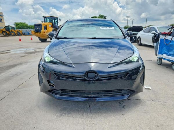 2017 TOYOTA PRIUS