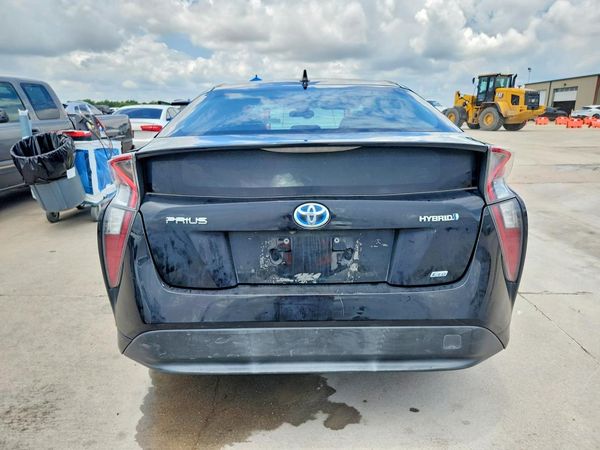 2017 TOYOTA PRIUS