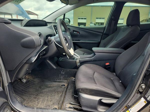 2017 TOYOTA PRIUS