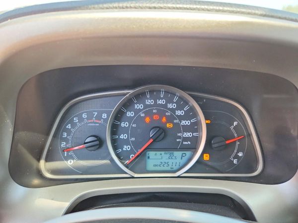 2015 TOYOTA RAV4 LE (X Grade)