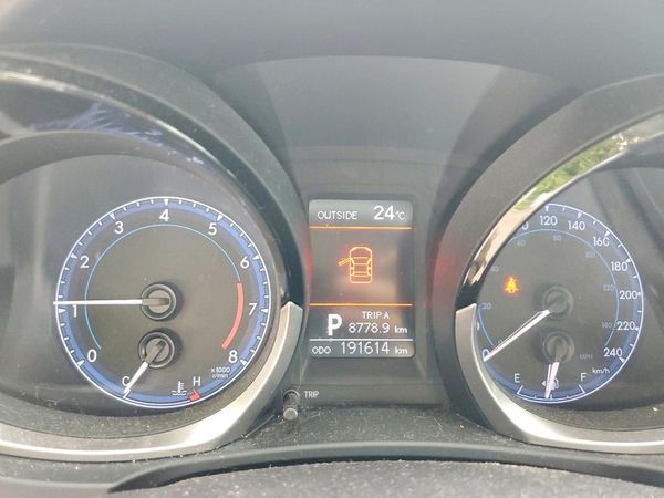 2014 TOYOTA COROLLA L/LE