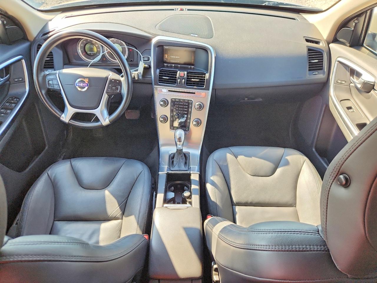 2013 VOLVO XC60