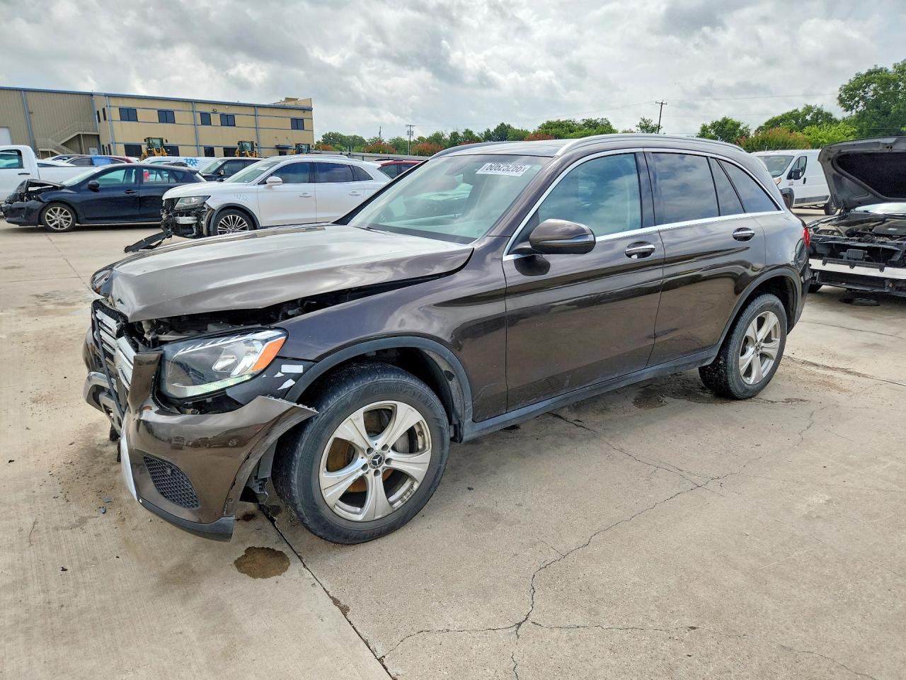 2017 MERCEDES-BENZ GLC