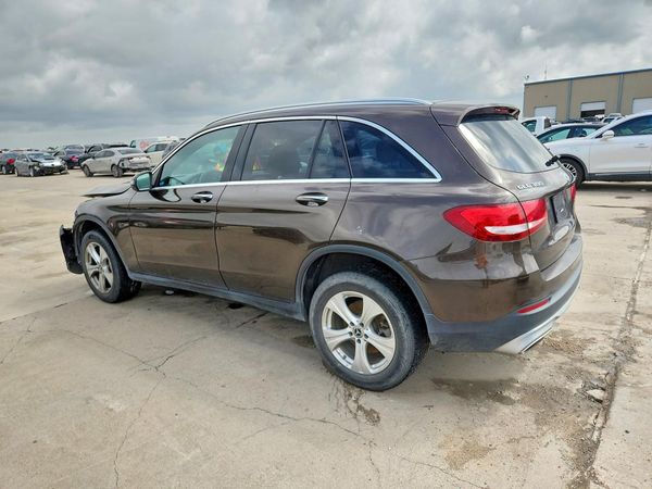 2017 MERCEDES-BENZ GLC