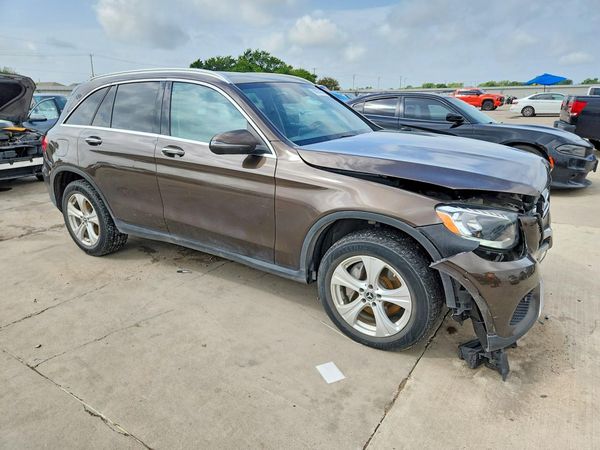 2017 MERCEDES-BENZ GLC