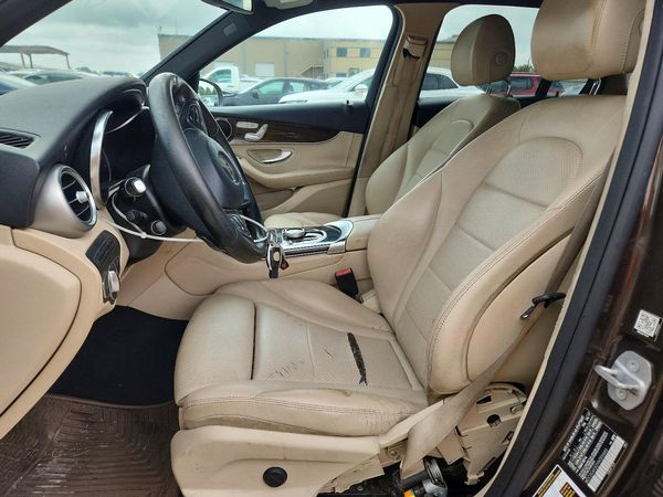 2017 MERCEDES-BENZ GLC