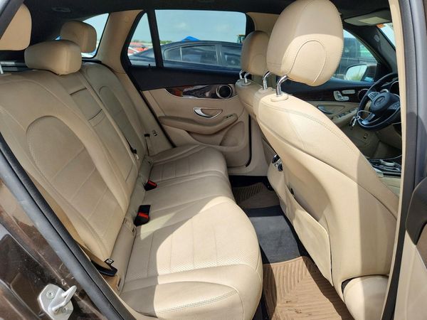 2017 MERCEDES-BENZ GLC
