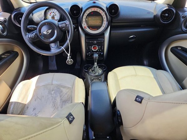 2014 MINI COOPER