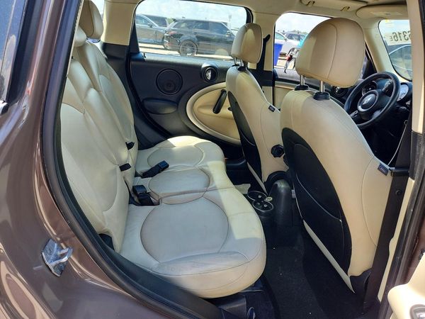 2014 MINI COOPER