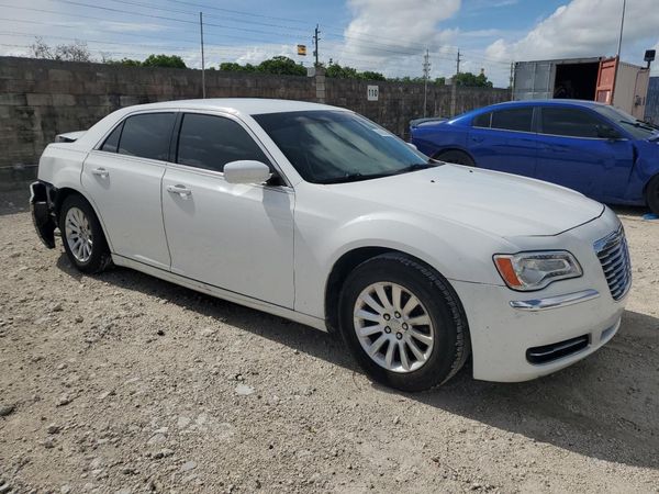 2014 CHRYSLER 300