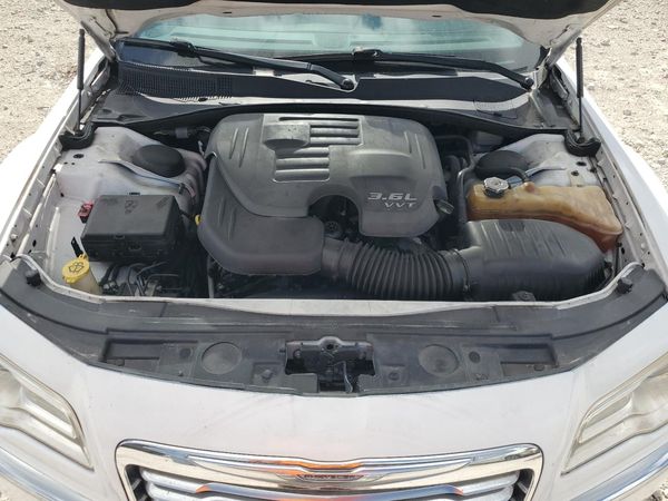 2014 CHRYSLER 300