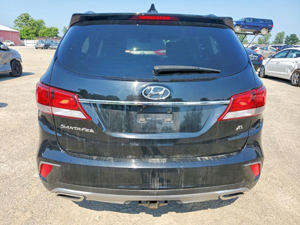 2018 HYUNDAI SANTA FE SE Base