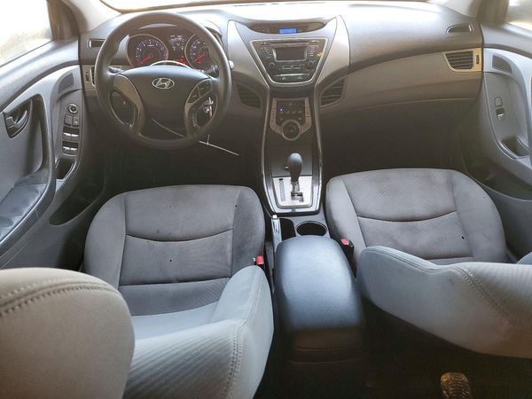 2013 HYUNDAI ELANTRA