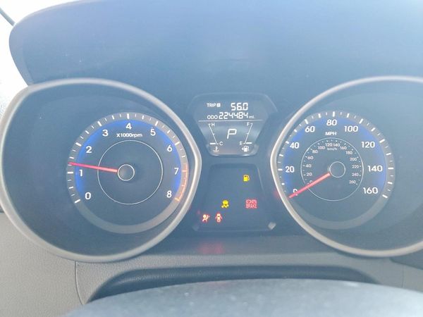 2013 HYUNDAI ELANTRA