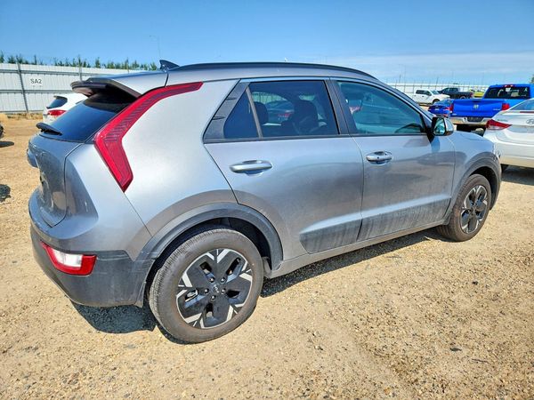 2025 KIA NIRO