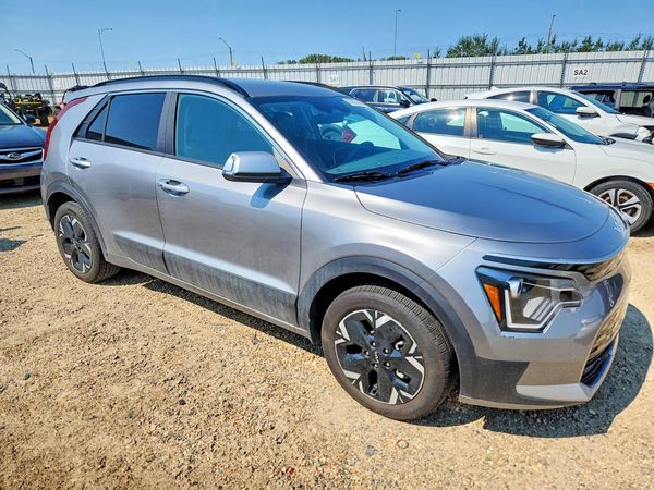 2025 KIA NIRO