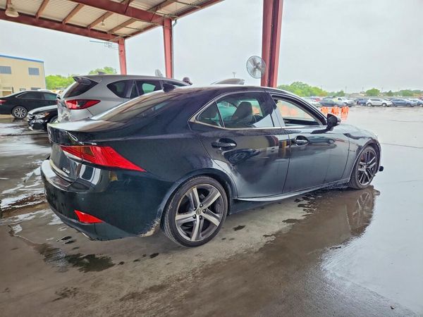 2018 LEXUS IS 300