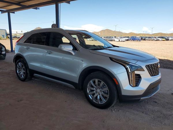 2021 CADILLAC XT4 Premium Luxury