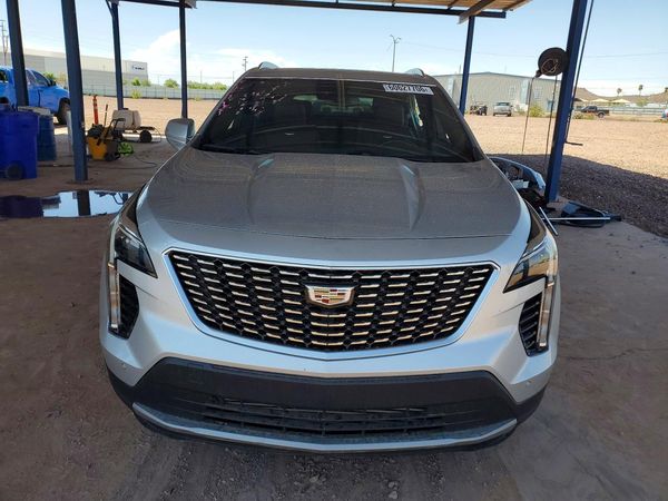 2021 CADILLAC XT4 Premium Luxury