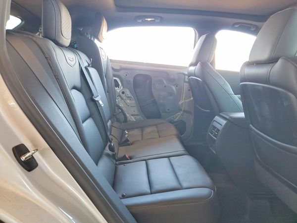 2021 CADILLAC XT4 Premium Luxury
