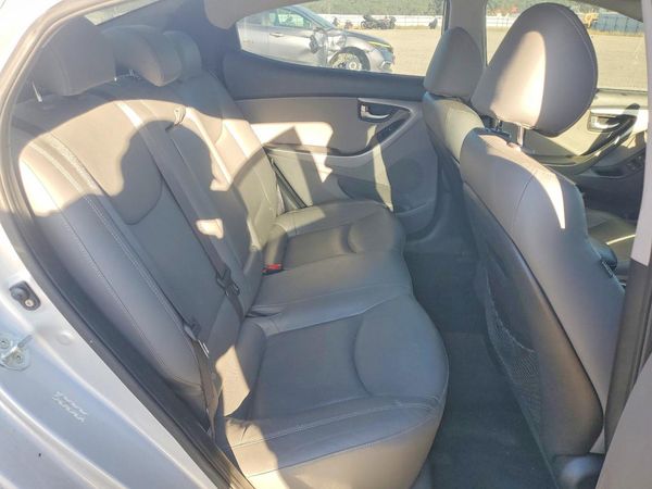 2014 HYUNDAI ELANTRA
