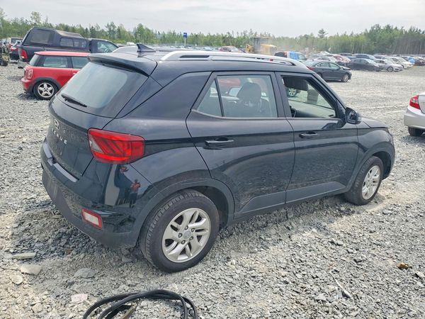 2022 HYUNDAI VENUE SEL & Limited