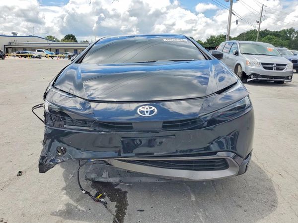 2024 TOYOTA PRIUS