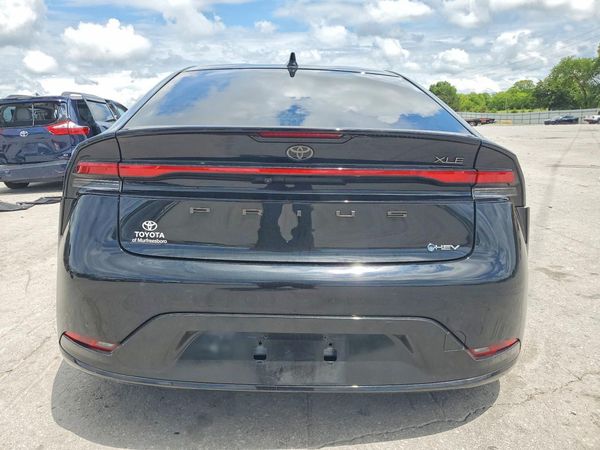 2024 TOYOTA PRIUS