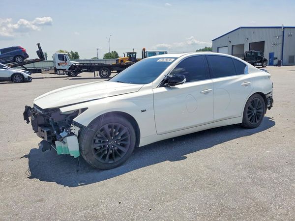 2021 INFINITI Q50 LUXE