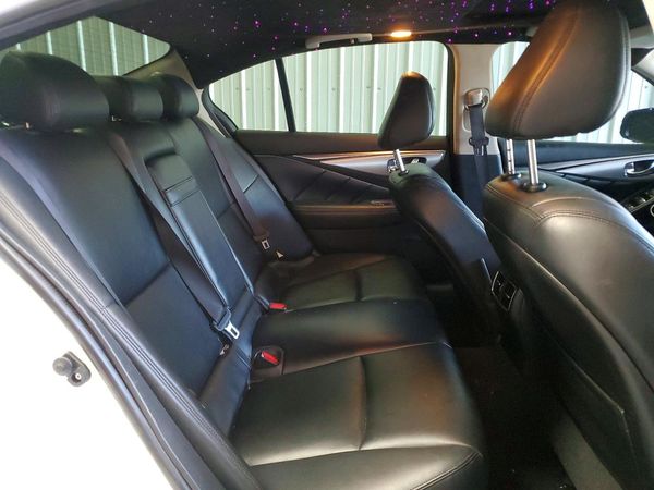 2021 INFINITI Q50 LUXE