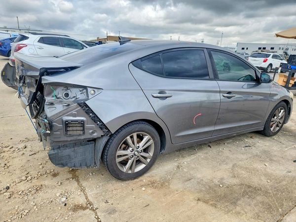 2018 HYUNDAI ELANTRA