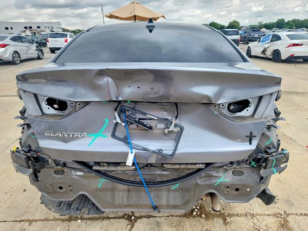 2018 HYUNDAI ELANTRA