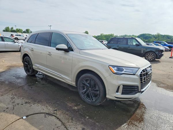 2021 AUDI Q7