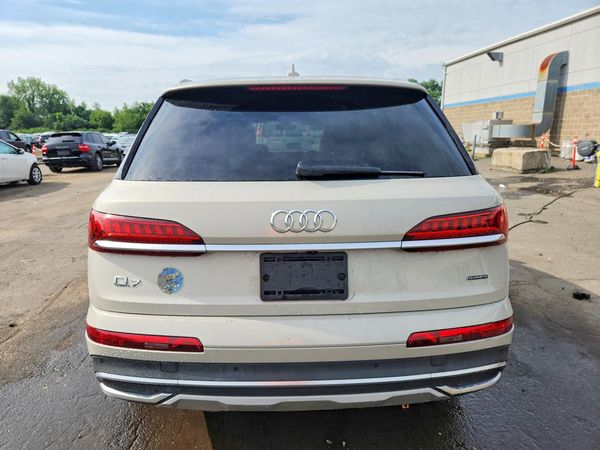 2021 AUDI Q7