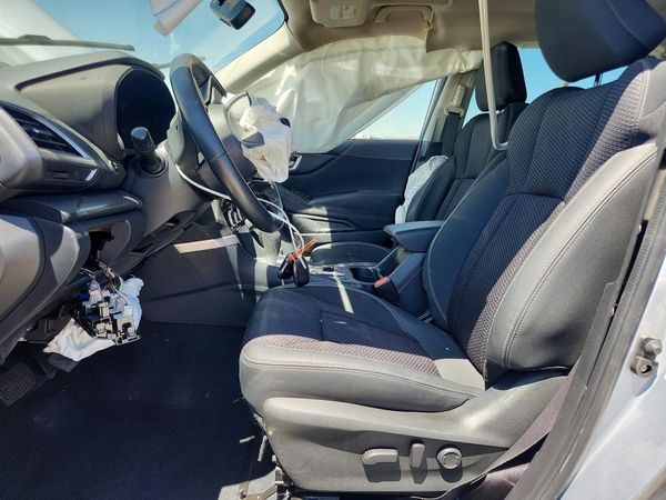 2022 SUBARU FORESTER