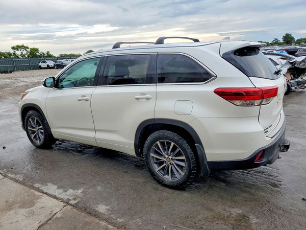 2017 TOYOTA HIGHLANDER SE/XLE