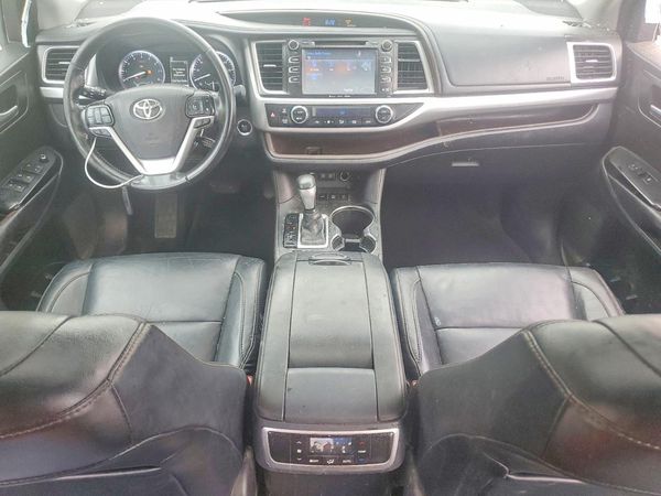 2017 TOYOTA HIGHLANDER SE/XLE