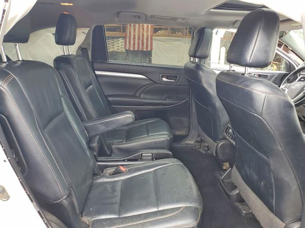 2017 TOYOTA HIGHLANDER SE/XLE