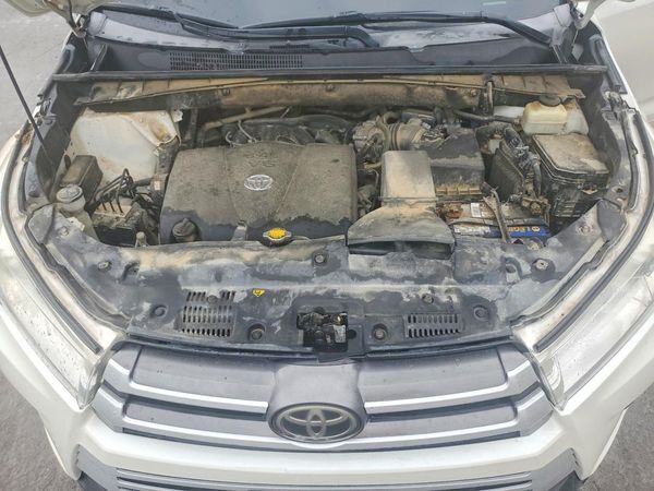 2017 TOYOTA HIGHLANDER SE/XLE