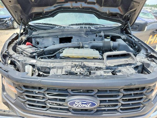 2024 FORD F150