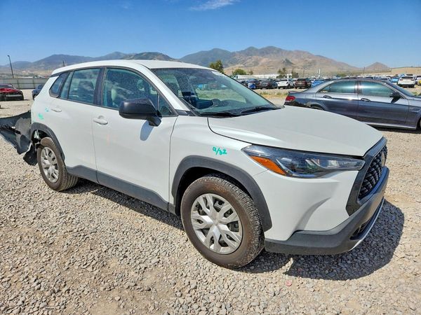 2024 TOYOTA COROLLA CROSS