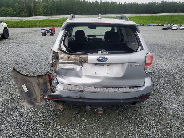 2018 SUBARU FORESTER