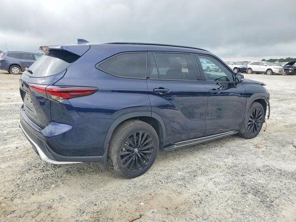 2026 TOYOTA HIGHLANDER